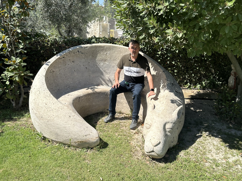 fox bench sculpture