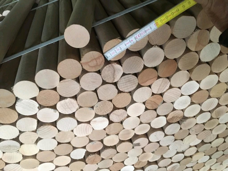 Round Wooden Stakes